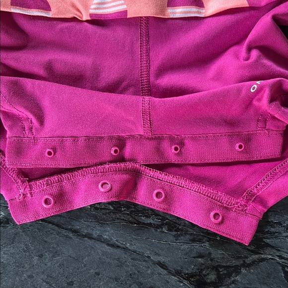 Columbia Pink Rashguard with Fun Decorative Two Tone Pattern - Picture 5 of 5